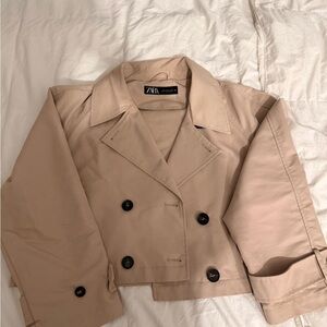 Zara Women's Beige Cropped Trench Coat